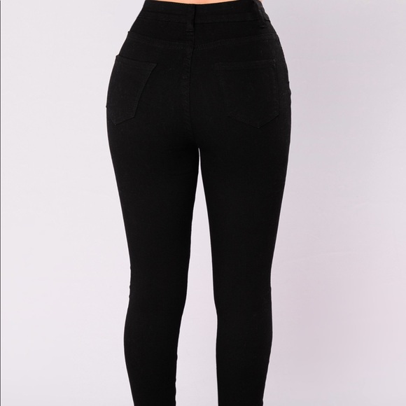 Fashionnova Scottsdale HighWaist Black Skinny Jean - Picture 2 of 6